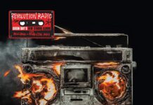 Green Day – Revolution Radios