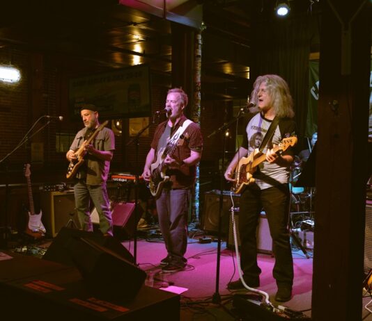 Tennessee Rock Band ChameleouS Releases Ambitious Debut Album Wicked Din